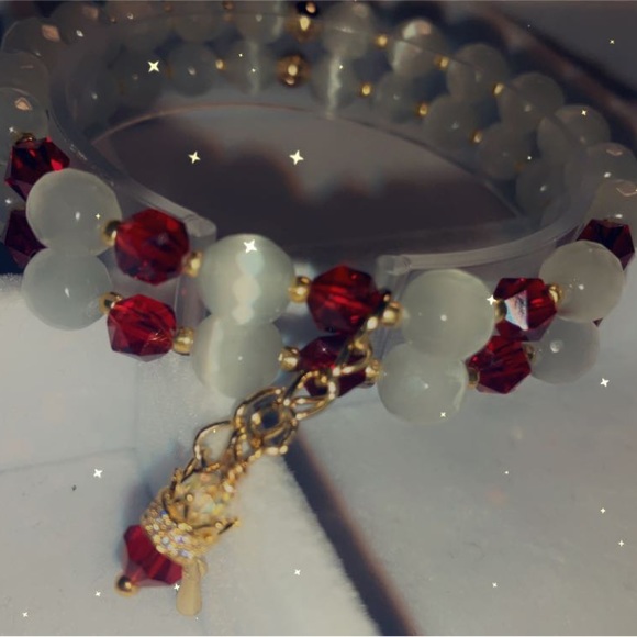 Unconditional - Picture 3 of 11